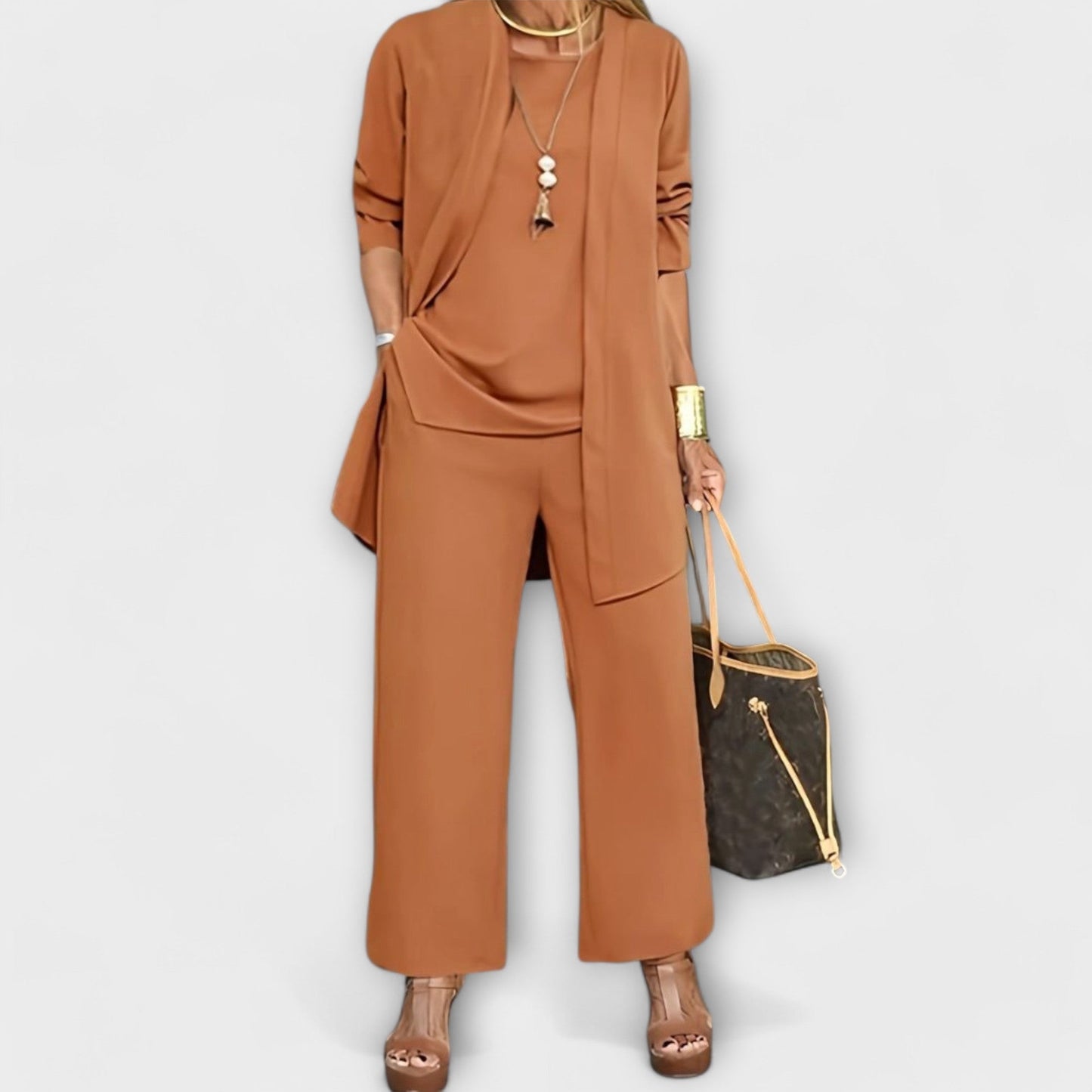 Aurora: conjunto de tres piezas informal