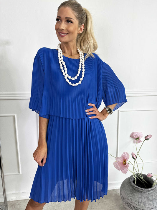 Kristina: bonito vestido plisado con volantes