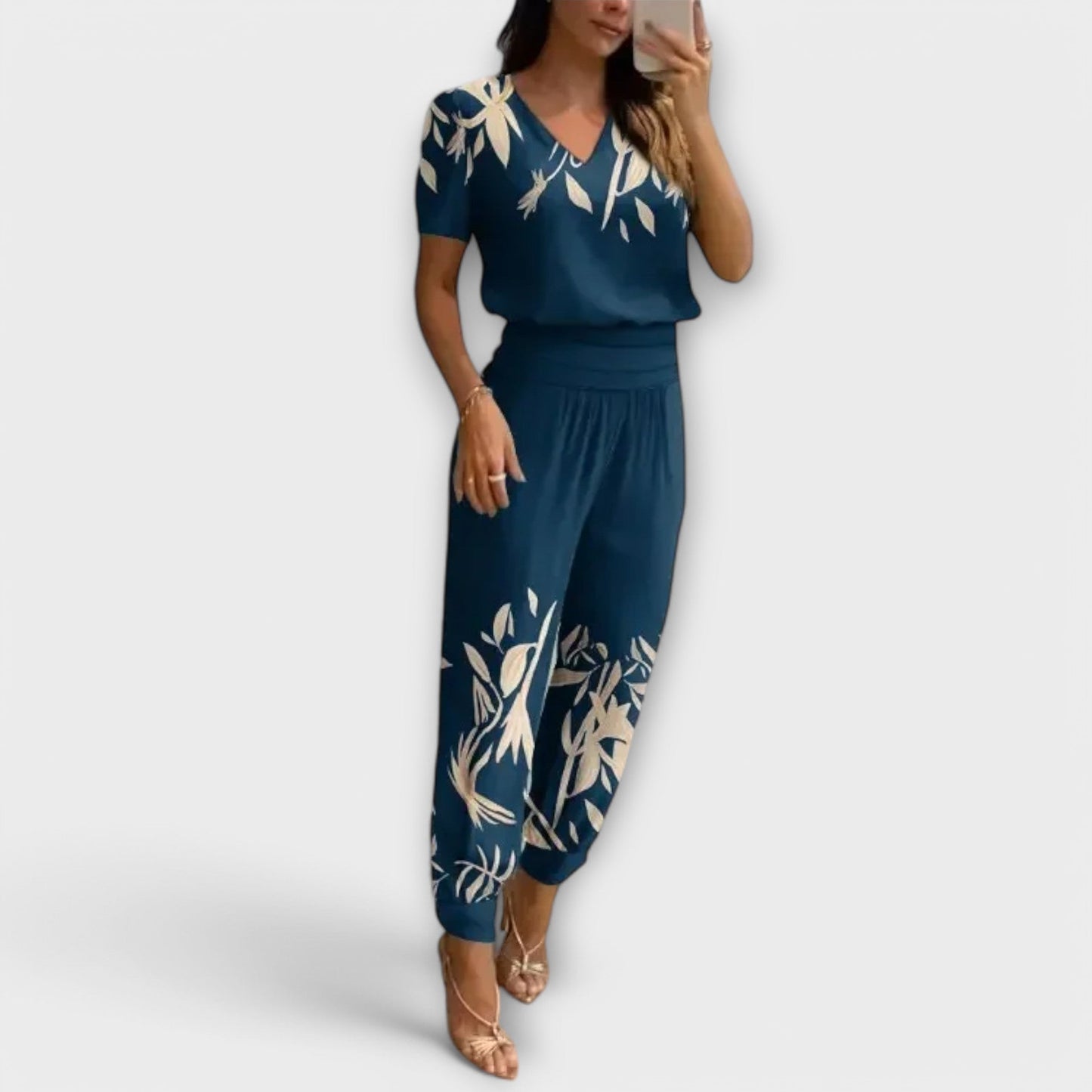 Irmelin: elegante conjunto de top y pantalón